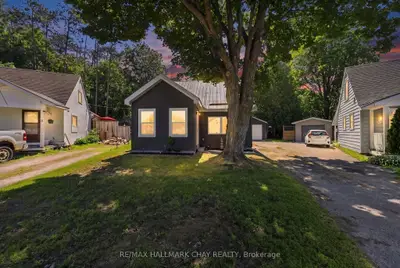 7 Victory Crescent, Penetanguishene, On L9m 1b6