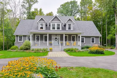 1886 Laughlin Falls Road, Severn, On L0k 1e0