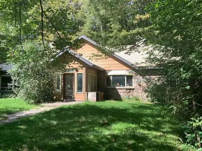 9513 N County Rd 93 Road Ne, Midland, On L4r 5k6