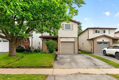 58 Maitland Drive, Barrie, On L4m 5v7