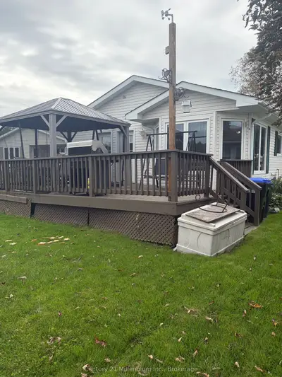 22 Indiana Avenue E, Wasaga Beach, On L9z 3a8