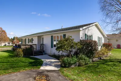22 Indiana Avenue E, Wasaga Beach, On L9z 3a8