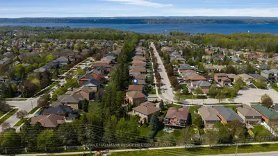42 Kell Place, Barrie, On L4n 9k5