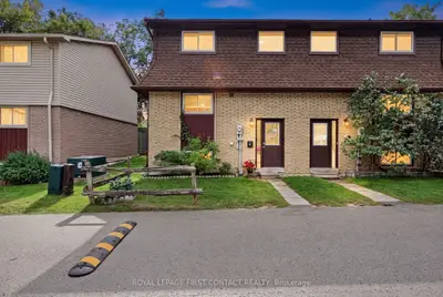 233 Innisfil Street 8, Barrie, On L4n 3e9