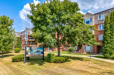 11 Beck Boulevard 102, Penetanguishene, On L9m 2g1