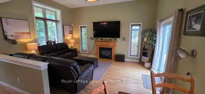 25 Marina Crescent, Collingwood, On L9y 5h1