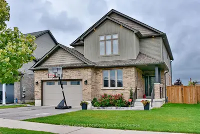 22 Portland Street, Collingwood, On L9y 0w9