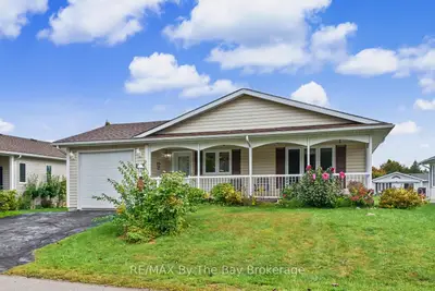 30 St James Place, Wasaga Beach, On L9z 3a8
