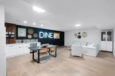 256 Old Mosley Street Lower, Wasaga Beach, On L9z 2j2