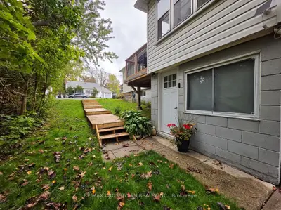 64 Bleeker Street, Orillia, On L3v 5z2