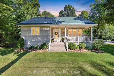 18 Rue Vanier Road, Tiny, On L9m 0j2
