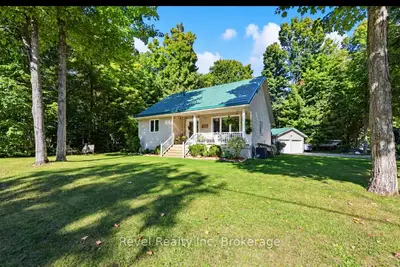 18 Rue Vanier Road, Tiny, On L9m 0j2