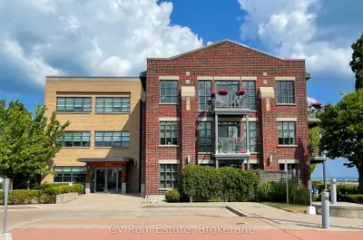 1 Shipyard Lane 303, Collingwood, On L9y 0w2