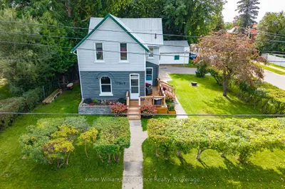 17 Stone Street, Springwater, On L0l 1p0