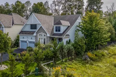 68 Riverwalk Place, Midland, On L4r 0b5