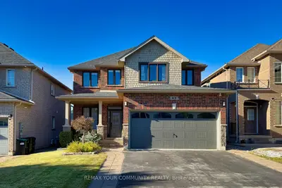 62 Jewel House Lane, Barrie, On L4n 8j7