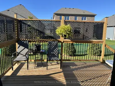 248 Duncan Street, Clearview, On L0m 1s0