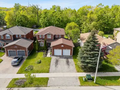 50 Holly Meadow Road, Barrie, On L4n 0e3