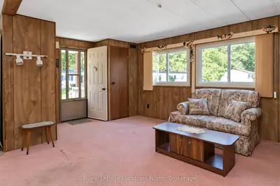 16 Sinclair Avenue S, Wasaga Beach, On L9z 1k3