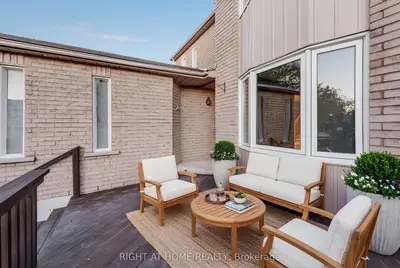 45 Blair Crescent, Barrie, On L4m 5y6
