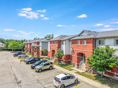 241 FERNDALE Drive S 37, Barrie, ON L4N 0T6