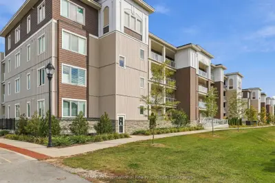 17 Spooner Crescent 206, Collingwood, On L9y 1t3