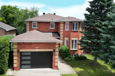 21 CROMPTON Drive, Barrie, ON L4M 6N1