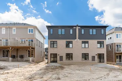 32 Wagon Lane N 6, Barrie, On L9j 0t7