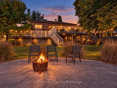 83 Old Mosley Street, Wasaga Beach, On L9z 2j5