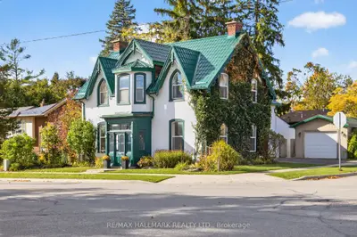84 Wellington Street E, Barrie, On L4m 2c4