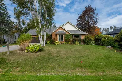 34 HOWARD Drive, Oro-Medonte, ON L0L 2E0