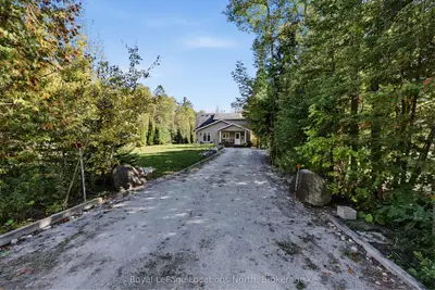 1 Moore Avenue, Tiny, On L0l 1p1