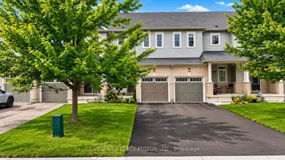 19 Pearcey Crescent, Barrie, On L4n 6r8