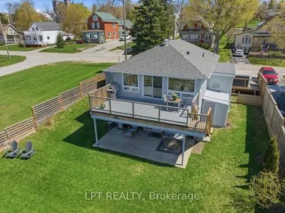 45 Water Street, Penetanguishene, On L9m 1m8