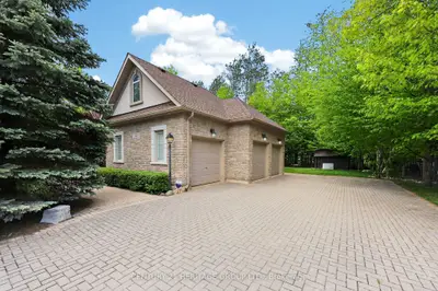 22 Lloyd Cook Drive E, Springwater, On L9x 0h5