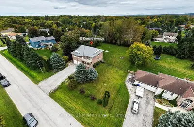 46 Donald Avenue, Clearview, On L0m 1p0