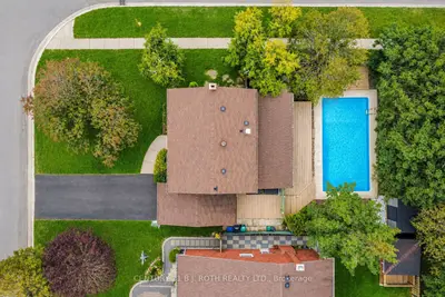 77 Pepler Place, Barrie, On L4n 5e3