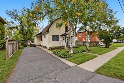 275 Harvey Street, Orillia, On L3v 3m6