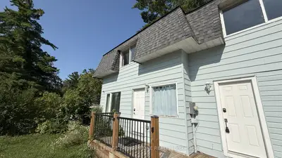 512 Mosley Street Unit A, Wasaga Beach, On L9z 2j4