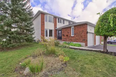 313 HICKLING Trail, Barrie, ON L4M 5Y2