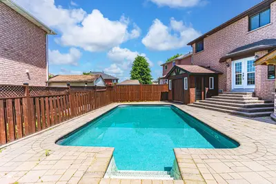 66 Raquel Street, Barrie, On L4n 9s8