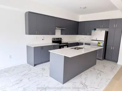 89 Flan Boulevard, Barrie, On L9j 0e1