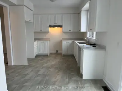 17 Carriage Lane, Wasaga Beach, On L9z 0m5