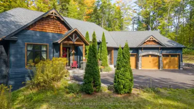 9 Moran Street, Springwater, On L0l 2k0