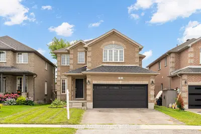 7 Empire Drive, Barrie, On L4n 0y9