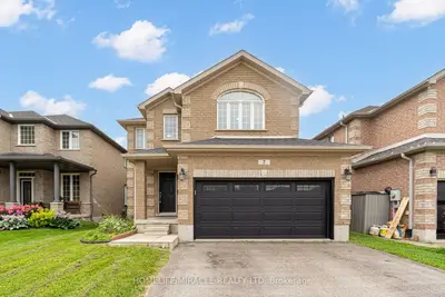 7 Empire Drive, Barrie, On L4n 0y9