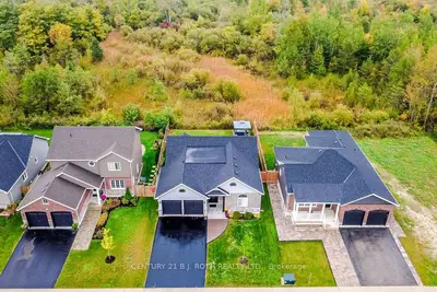 38 Beverly Street, Springwater, On L0l 1p0