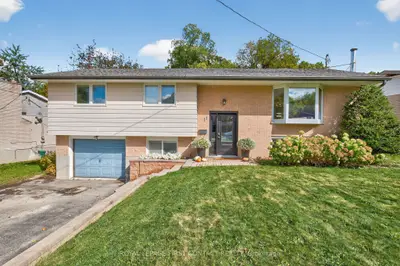 11 Maclaren Avenue, Barrie, On L4n 3y1