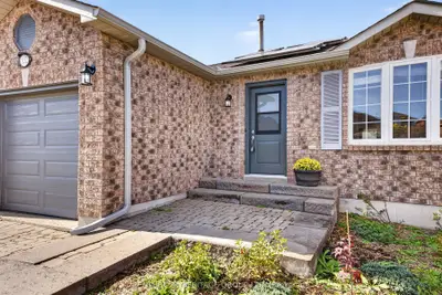 162 Madelaine Drive, Barrie, On L4n 0n1