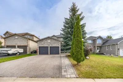 21 SILVERCREEK Crescent, Barrie, ON L4N 0Z8
